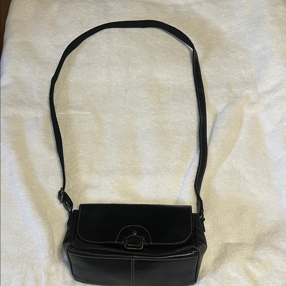 Elegant Black Leather Shoulder Bag